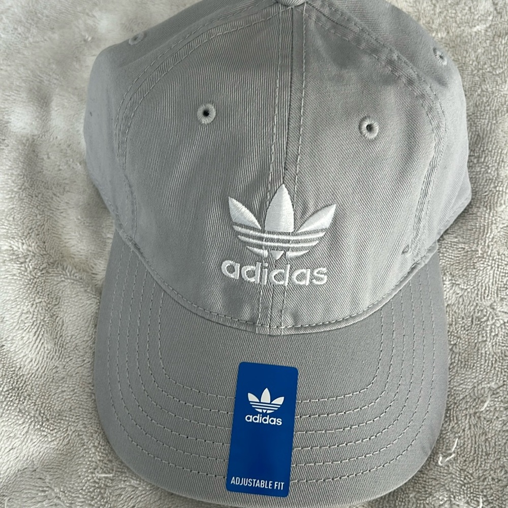 Adidas adjustable fit cap
